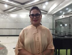 Sarah Asal Haltim dukung HIKMU Terus Membantu dan Maju