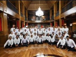 Foto Bareng Prabowo-Gibran Usai Pembekalan, Calon Menteri Bakal Dilantik 21 Oktober