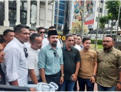 Iskandar Usman Al-Farlaky dan T Zainal Abidin Sah Menjadi Bupati Aceh Timur